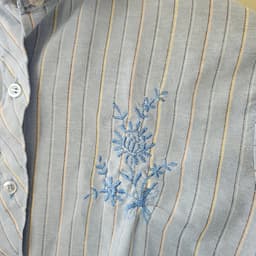Item photo preview #3