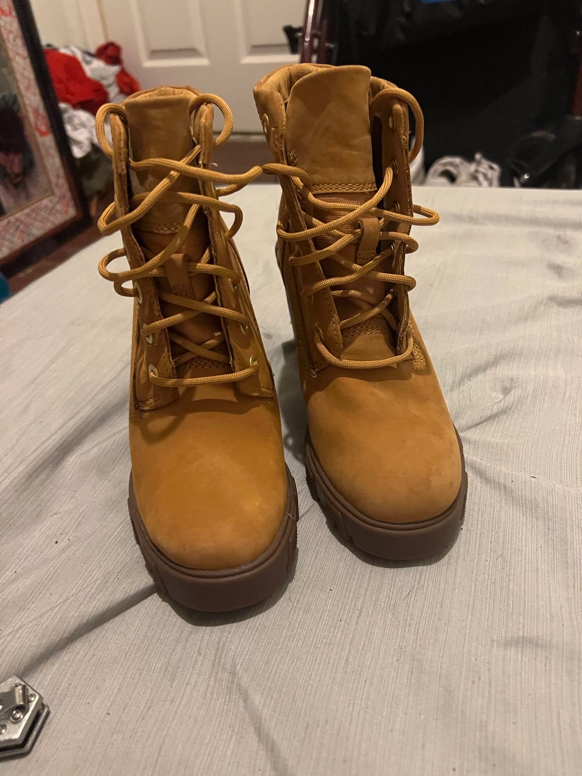 Lady timberlands