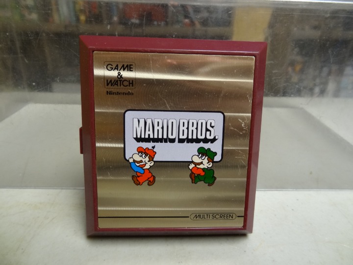 VINTAGE 1983 NINTENDO GAME & WATCH MARIO BROS HANDHELD MW-58 WORKS WELL