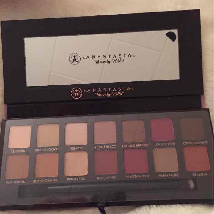 ABH Modern Renaissance eyeshadow palette