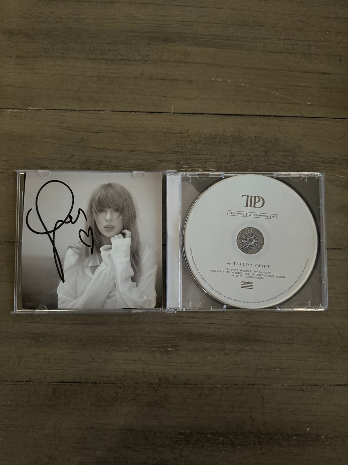 Taylor Swift the tortured poets department cd the manuscript hand signed photo
