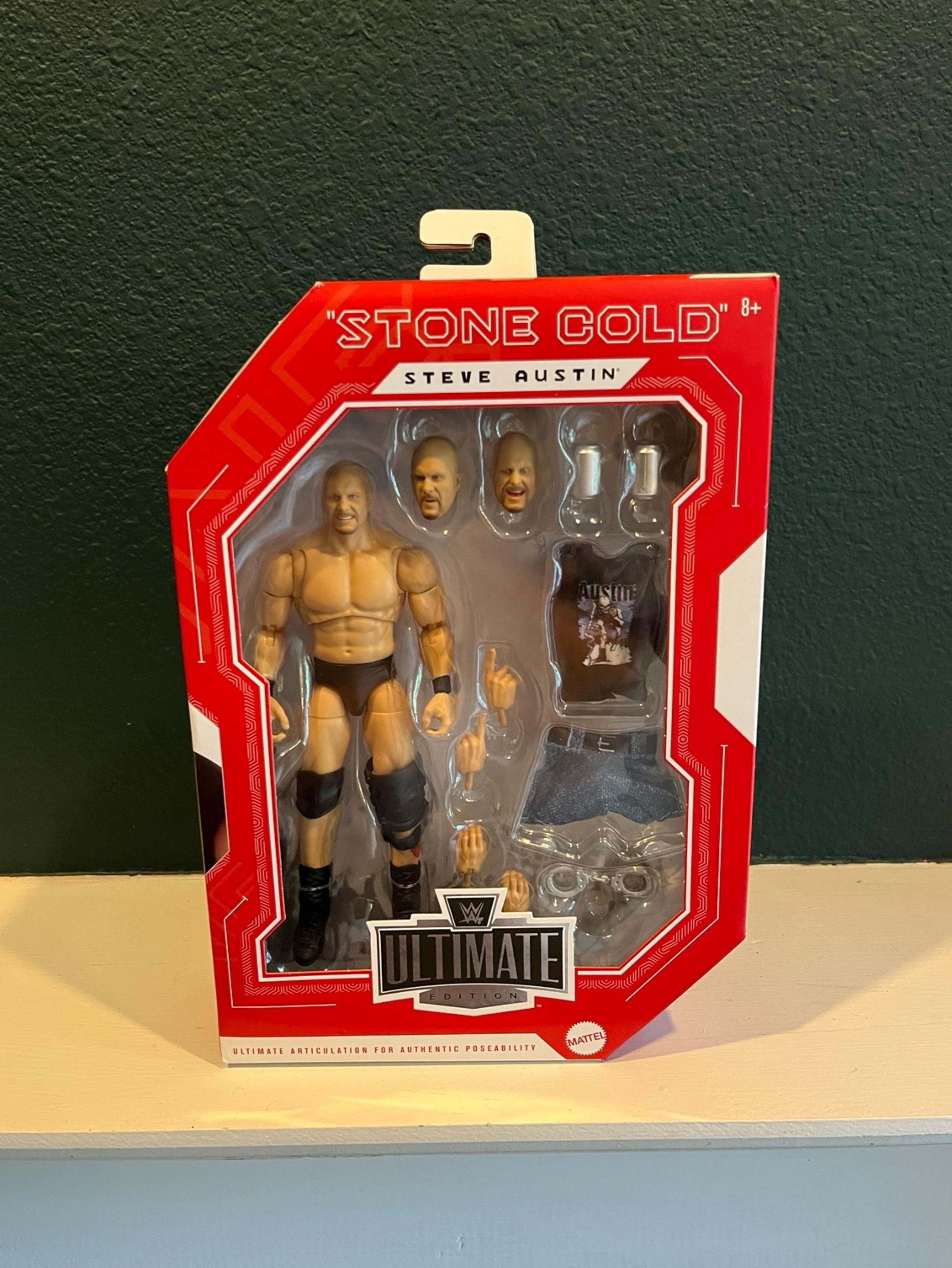 WWE ULTIMATE EDITION Monday Night War Exclusive "Stone Cold" Steve Austin Figure