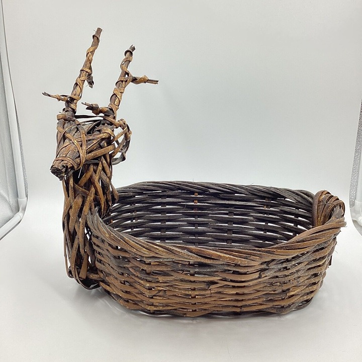 Deer Rustic Antlered Woven Straw Twig Basket Brown 14” Christmas Cabin Cottage