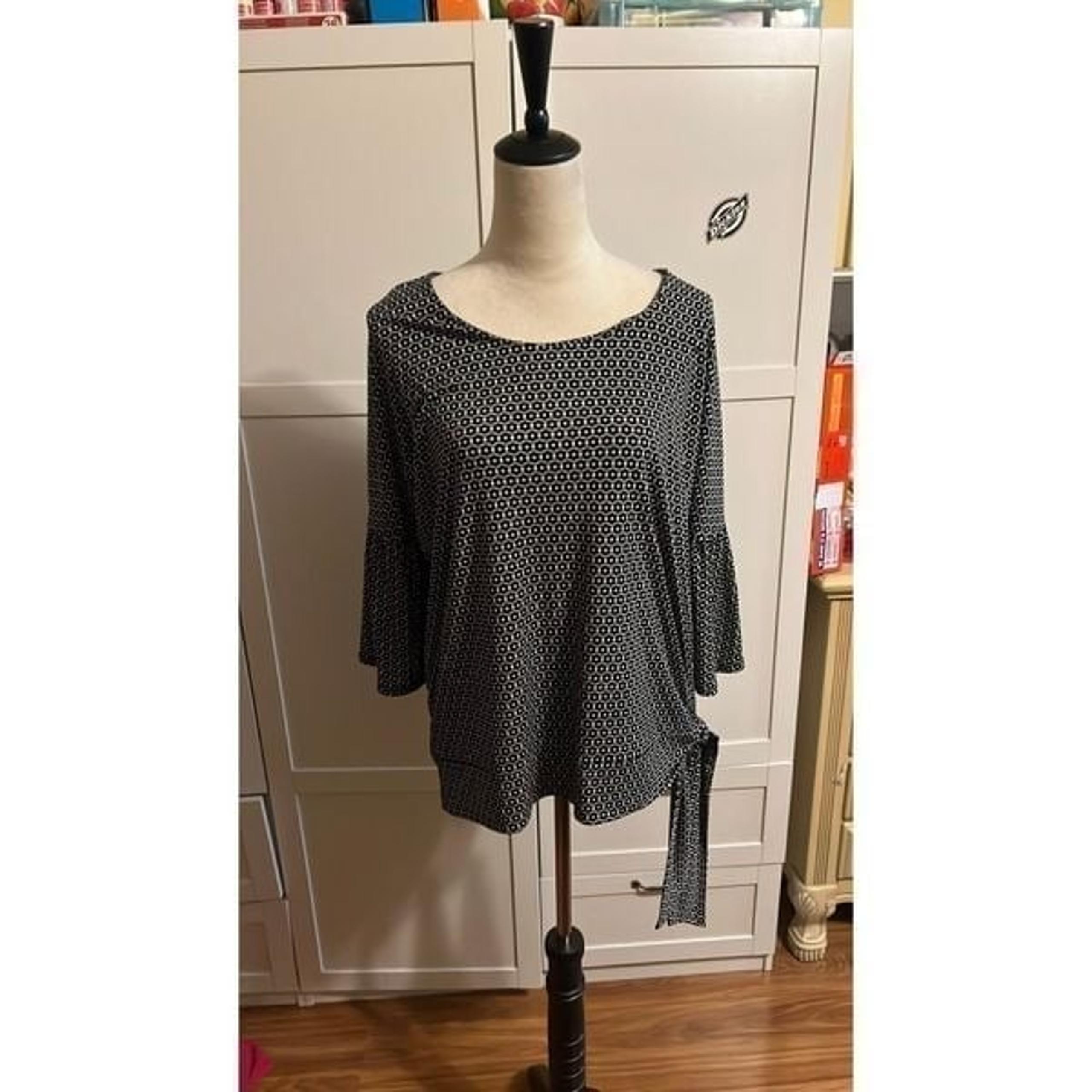 Women blouse