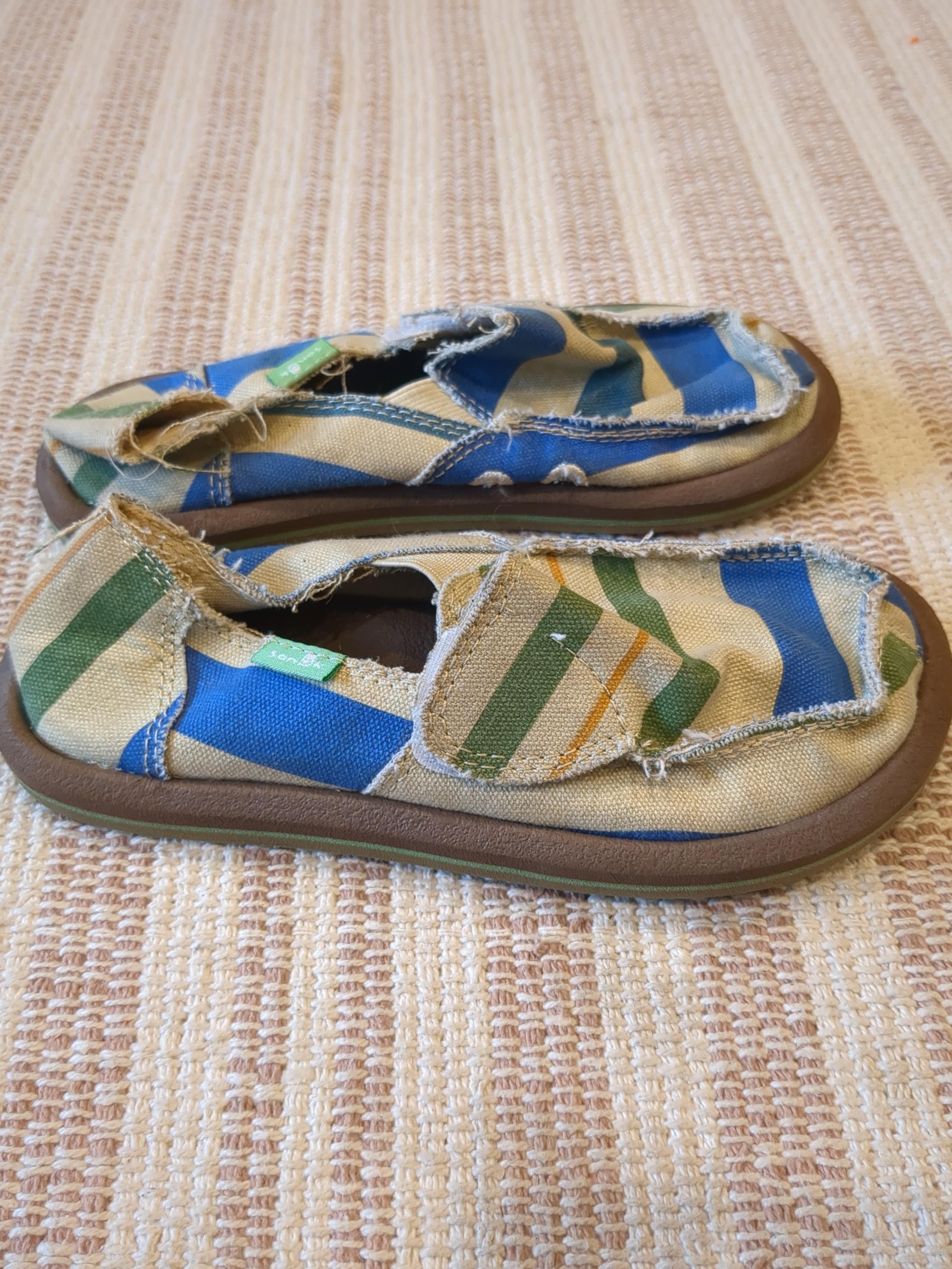 Sanuk kids velcro slip-ons
