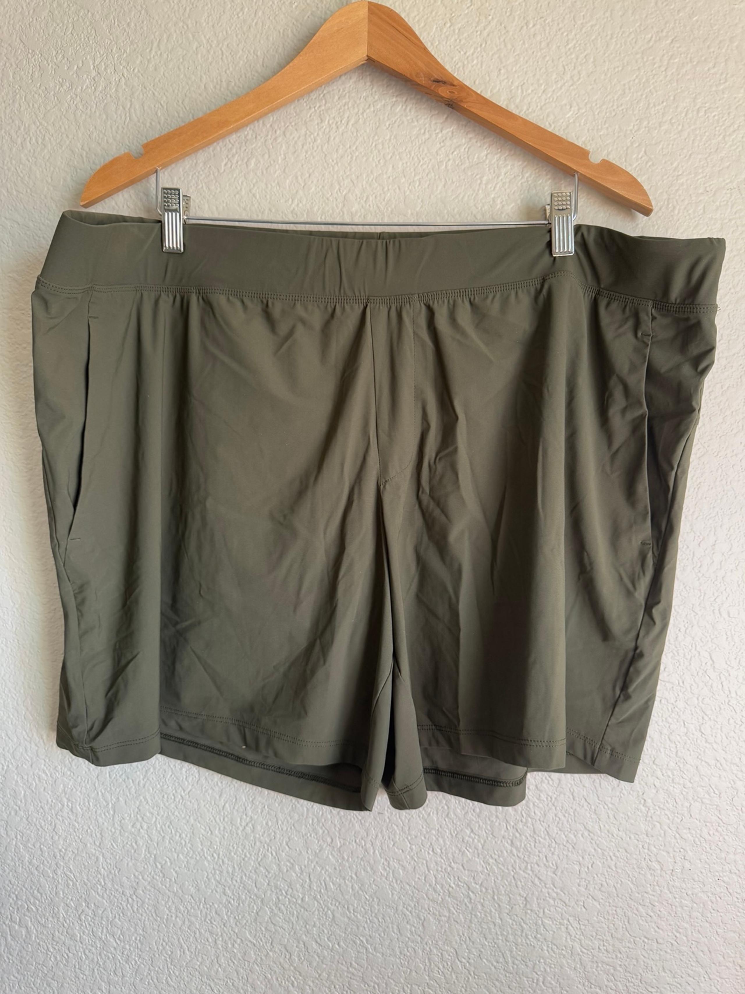 All in Motion Olive Green Women’s Athletic Shorts Size XXL