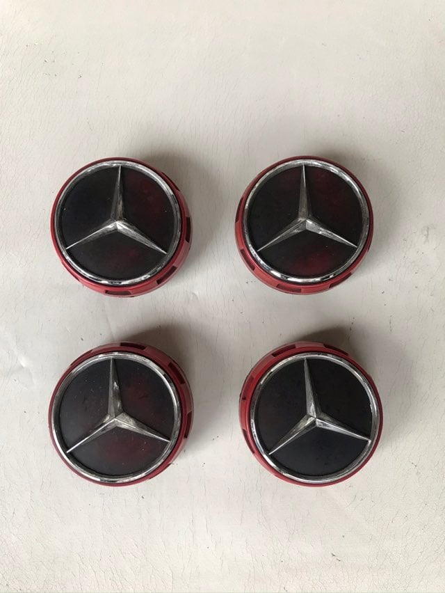 Mercedes wheel center set of 4