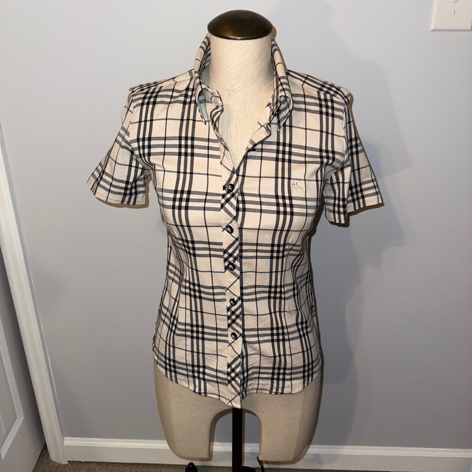 Burberry London Short Sleeve Button Down Shirt Size M *Damaged*