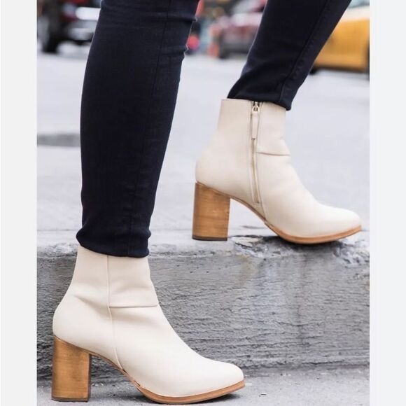 THURSDAY BOOT CO Daisy Cream Leather Anke Boot Bootie Chunky Heel Size 8 New