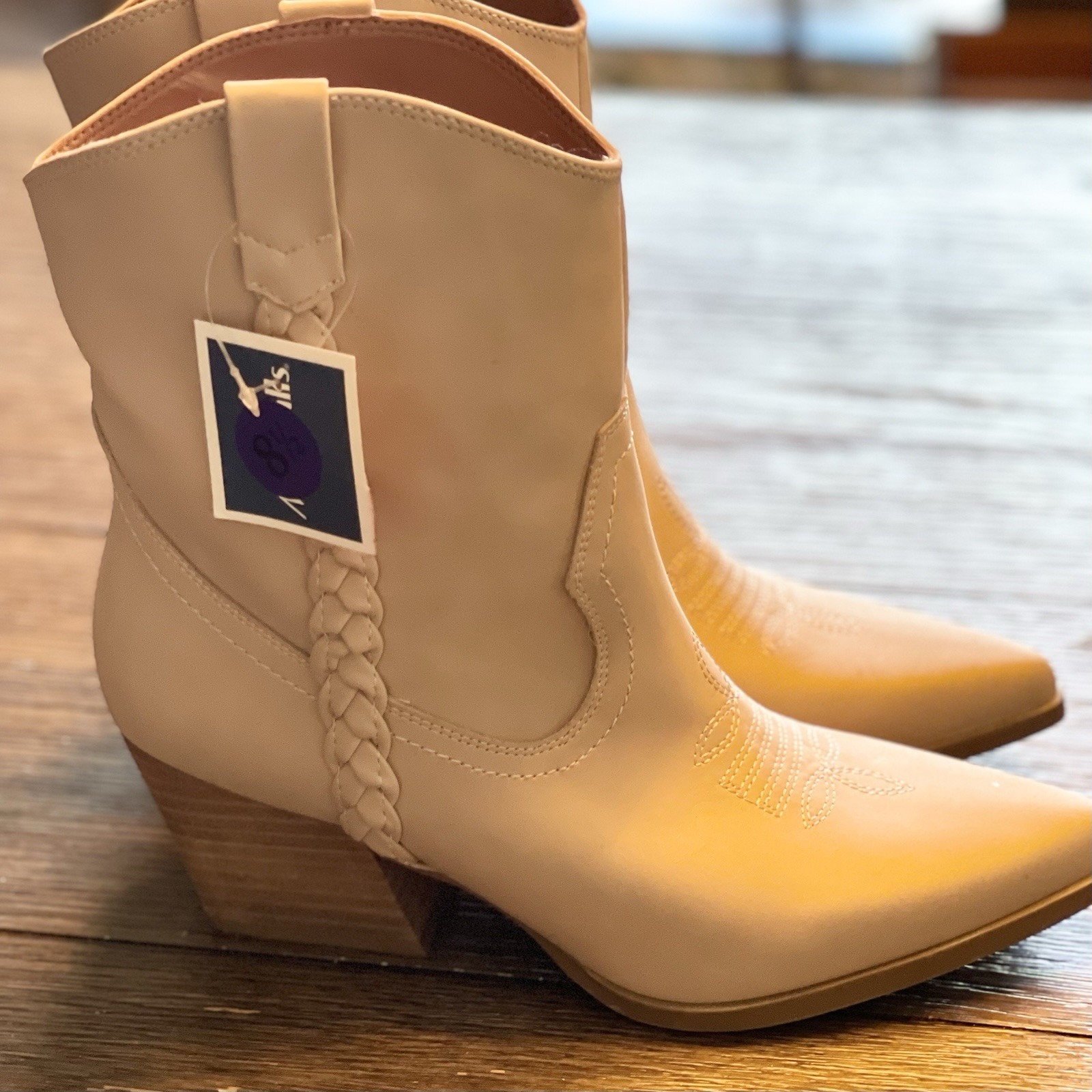 NWT Dolce Vita "Koolson" Cream Western Cowgirl Booties Braid Pointed Toe Sz 8.5