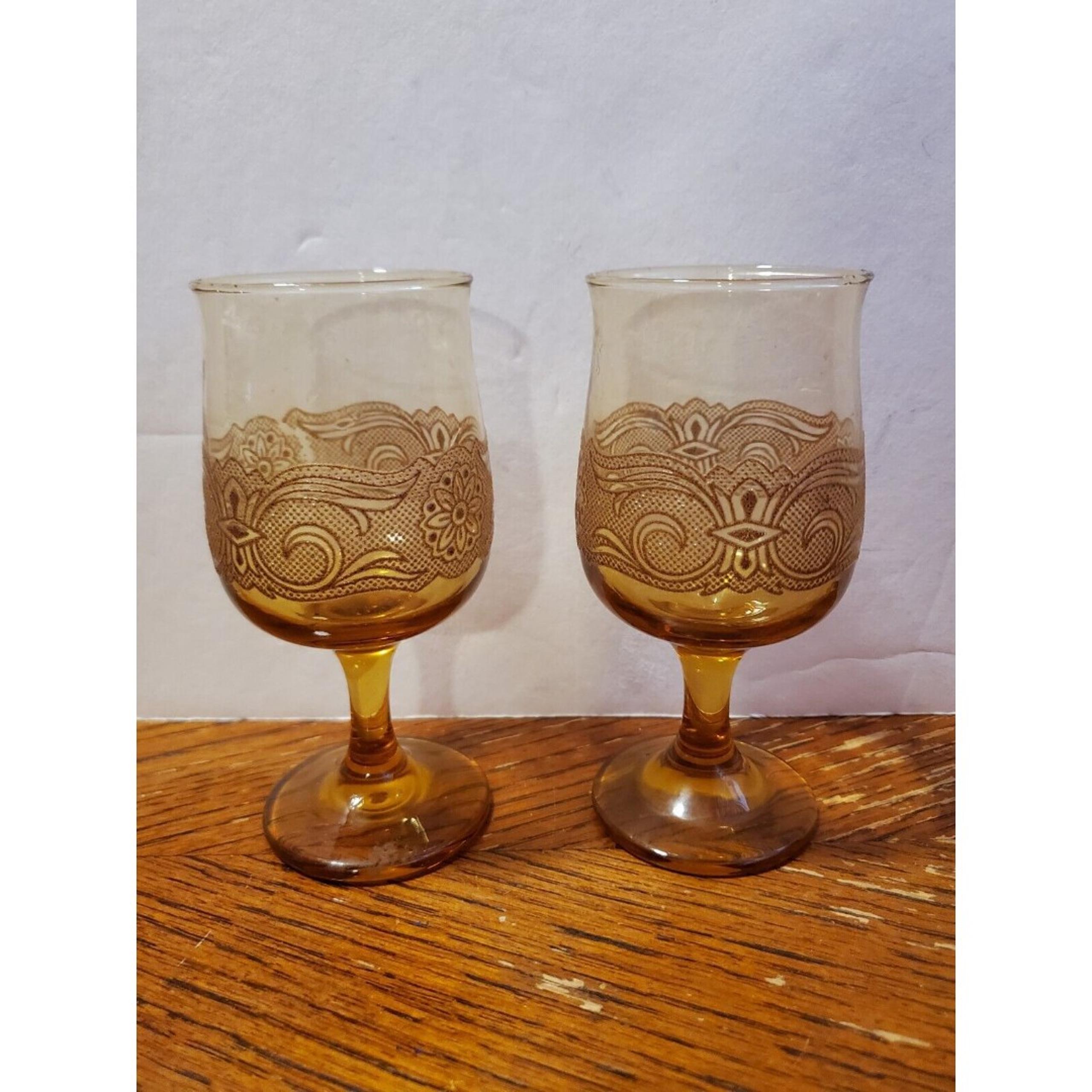 Set Of 2 Vintage Libbey Americana Amber Stemmed Wine Glasses Goblets Embossed