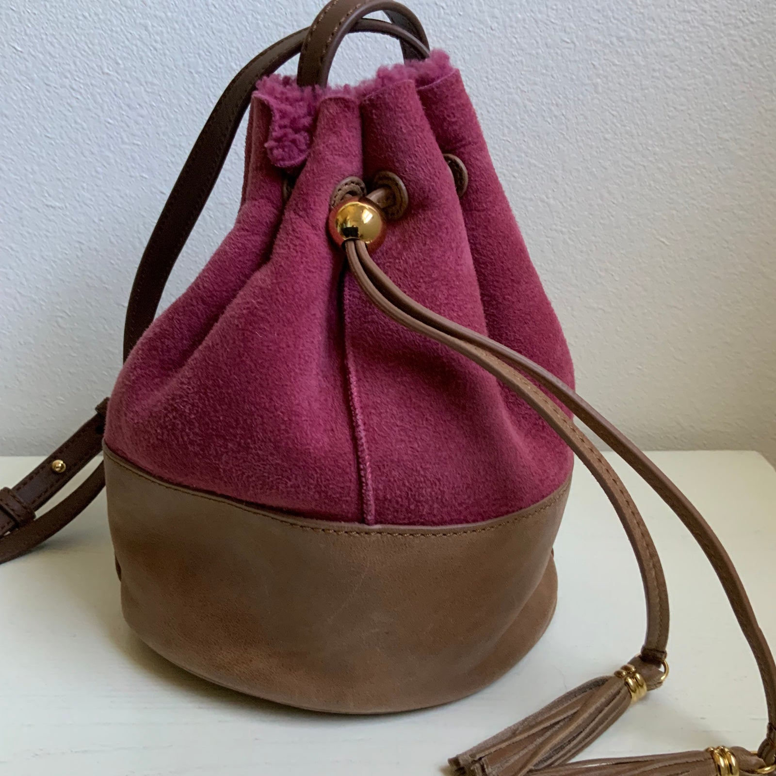 Ugg Burgundy Crossbody Bucket Bag newest