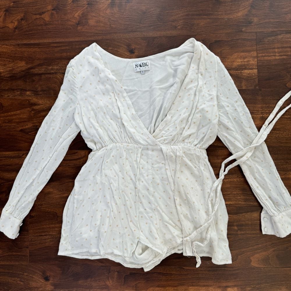 Sabo - romper - deep v - white w/ pink polka dots - size s