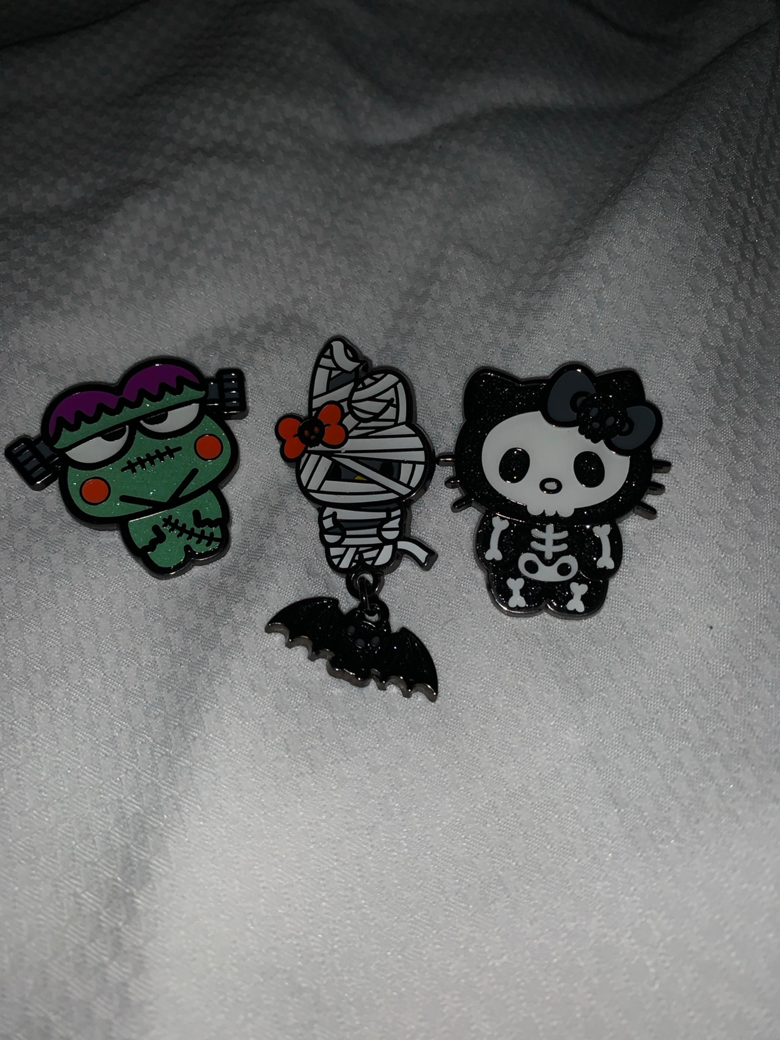 Halloween hello kitty enamel pin lot
