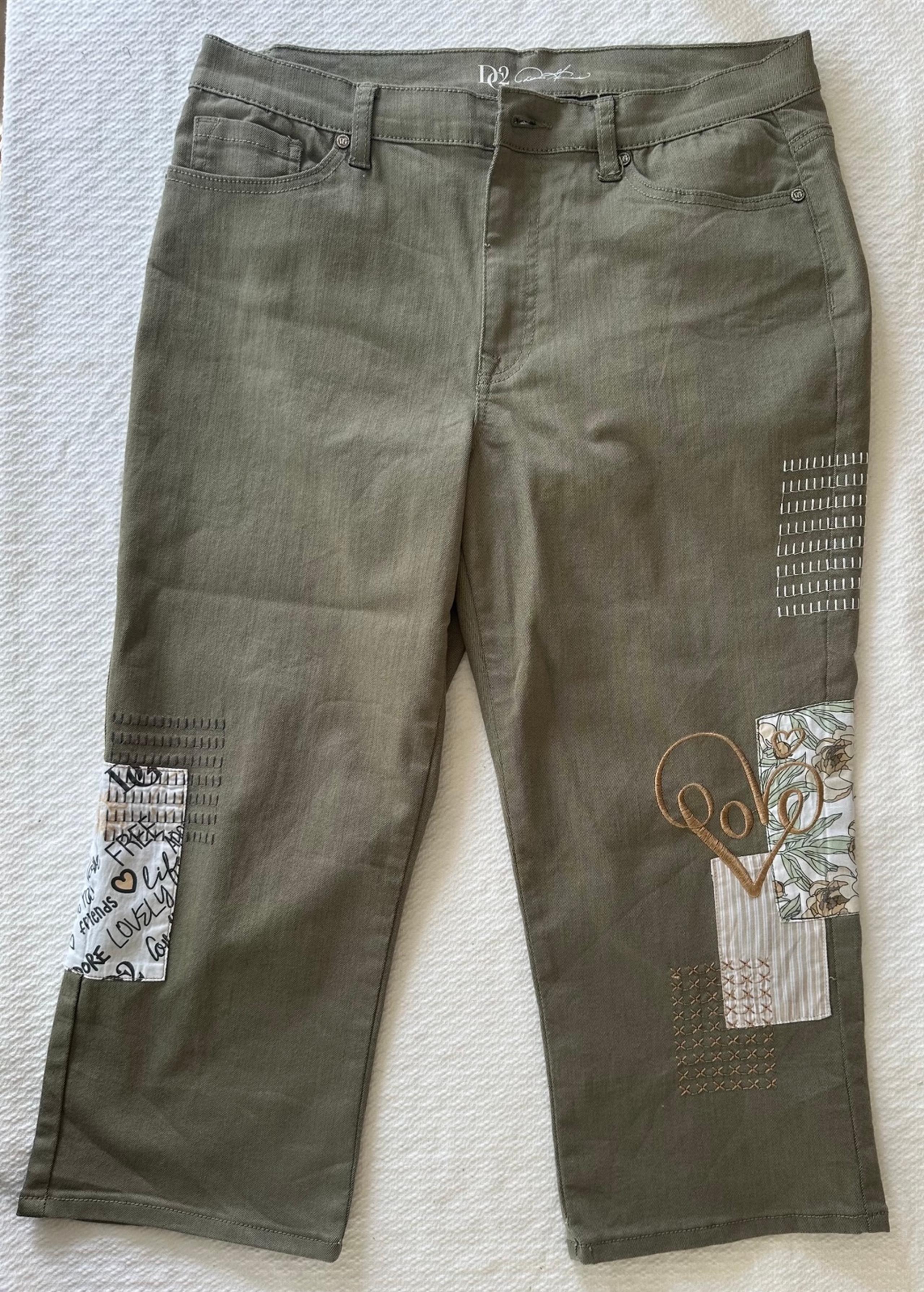 DG2 Diane Gilman Army Green Capri Jeans Patch Embroidered  Stretch Women’s Sz 14