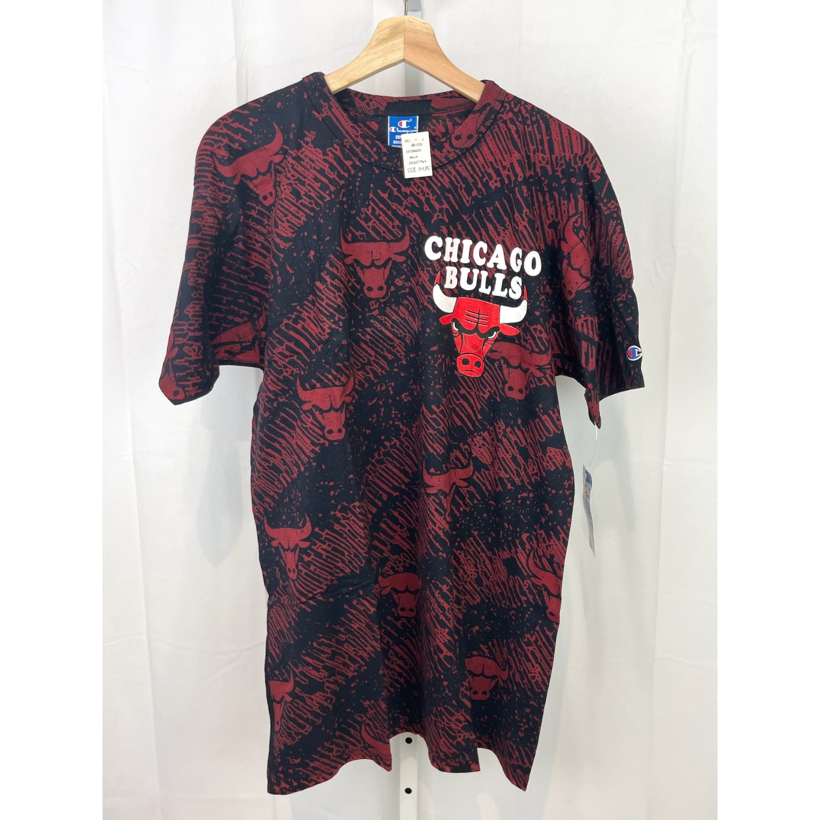 NWT VTG Chicago Bulls Champion Printed Short Sleeve T Shirt Red Black USA Sz XL