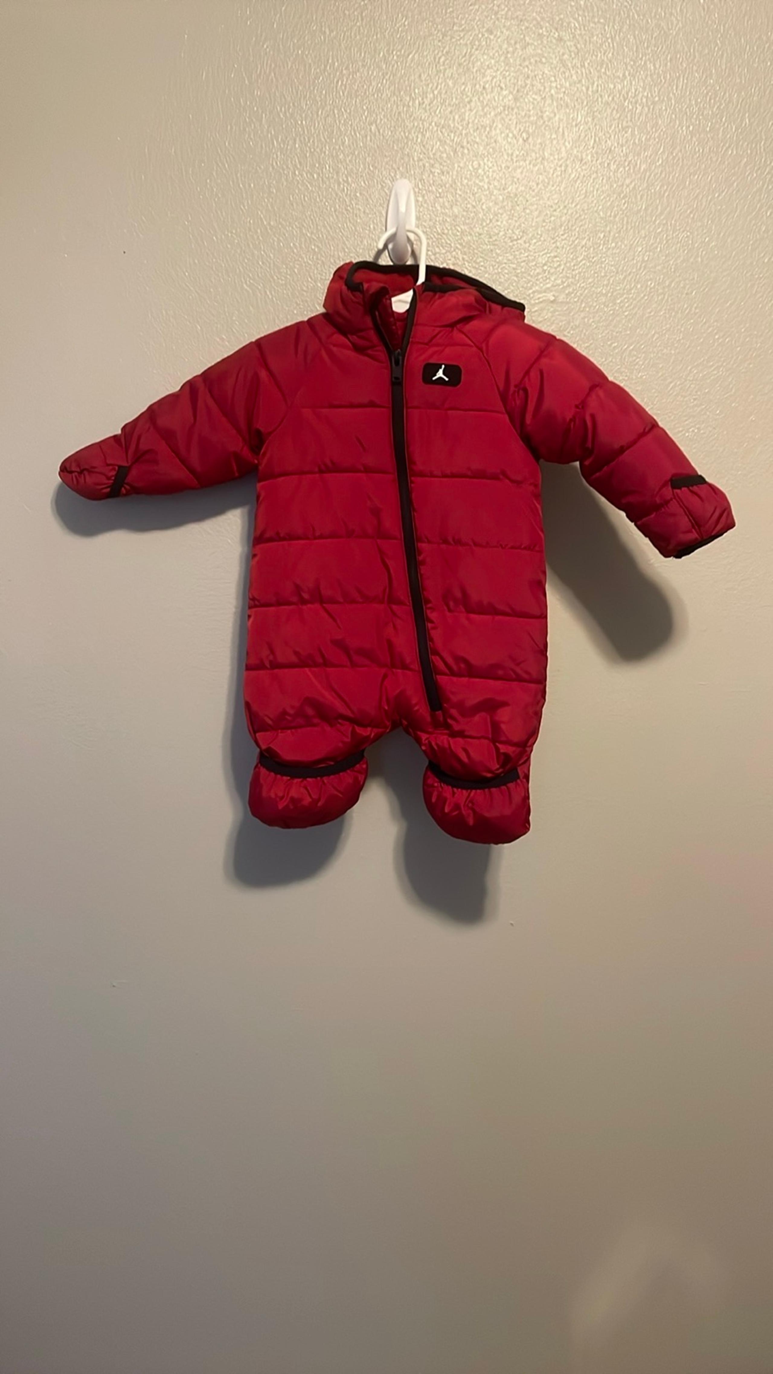 Jordan Baby’s Jumpman Puffer One Piece Snowsuit Red 0-3 Months