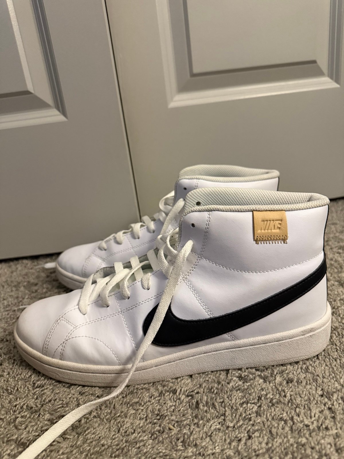 Men’s Nike Court Royale Sneakers