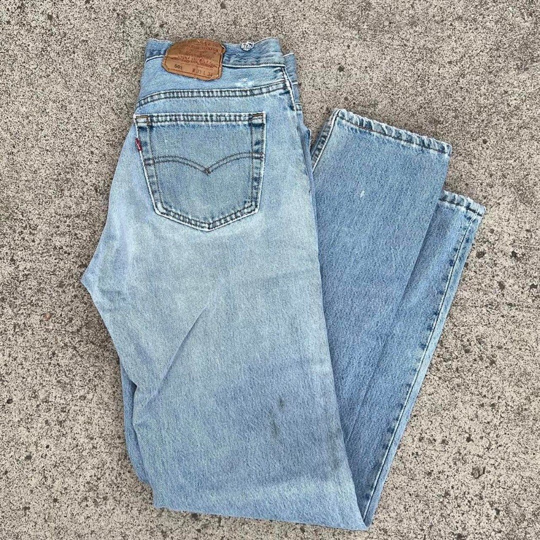 1993 Levi's 501 Lightwash Jeans 33 x 34