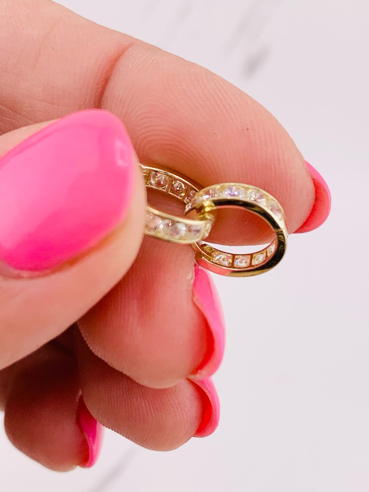 ❤️ 14k gold girl kids earrings Huggies ❤️ Aretes en oro solido