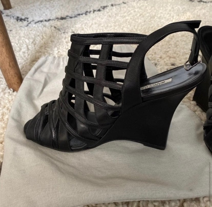 New Manolo Blahnik black leather wedges