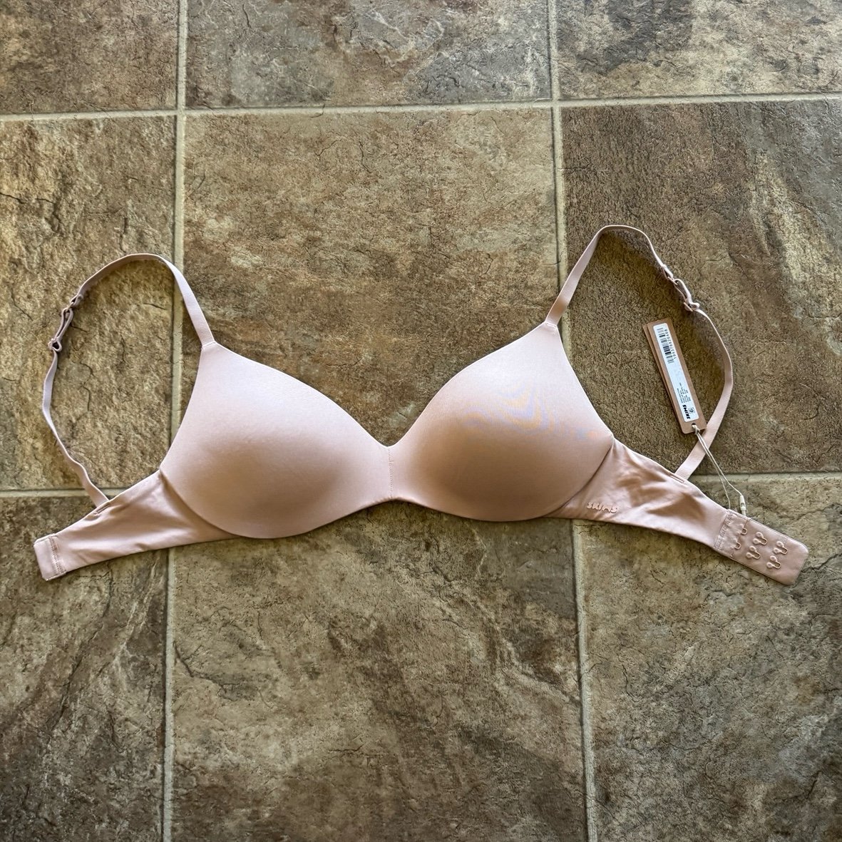 Skims Wireless Form Push-up Plunge Bra Clay Size 30D