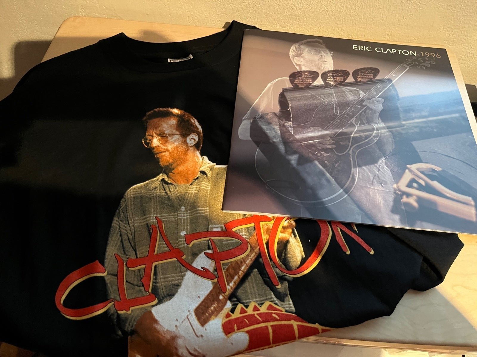 Rare! 1996 Eric Clapton Concert Tee and Tour Program