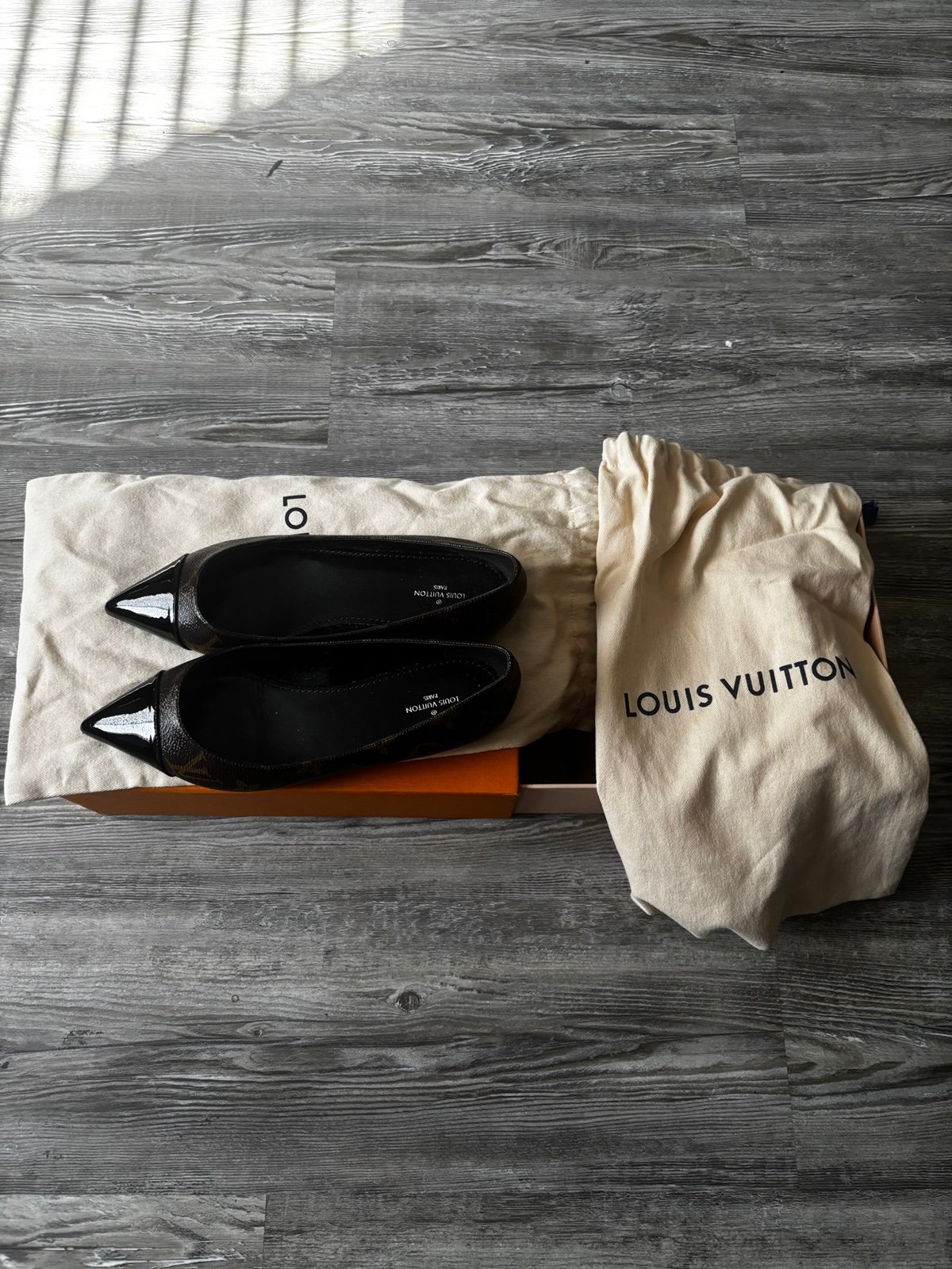 Louis Vuitton Womans Brown Flats