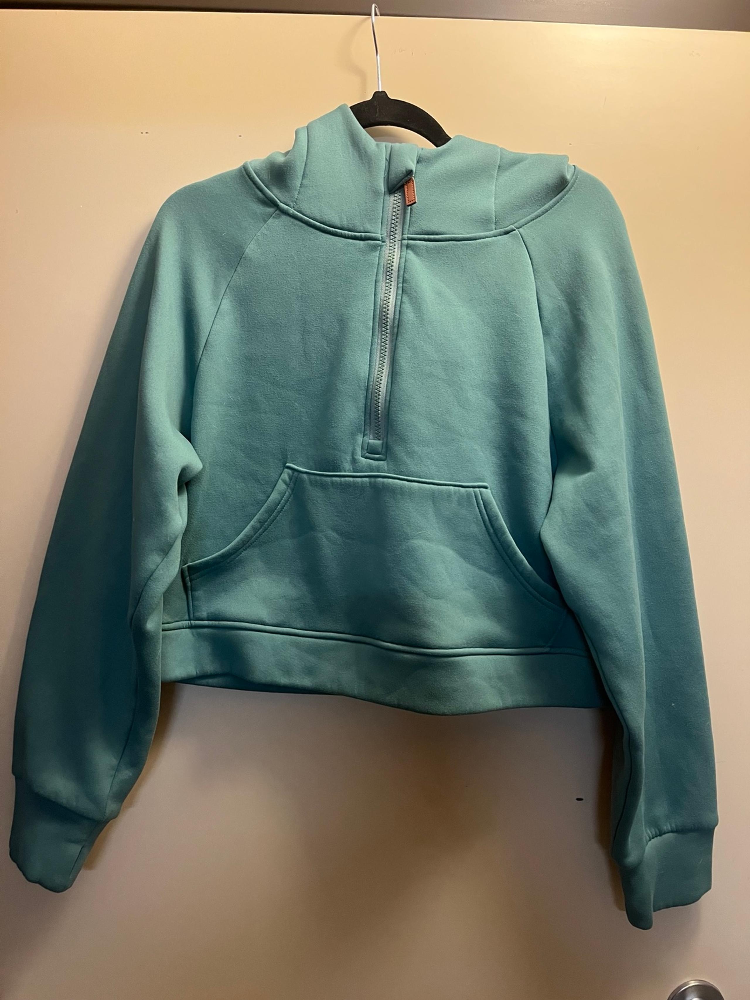 Cropped sweatshirt