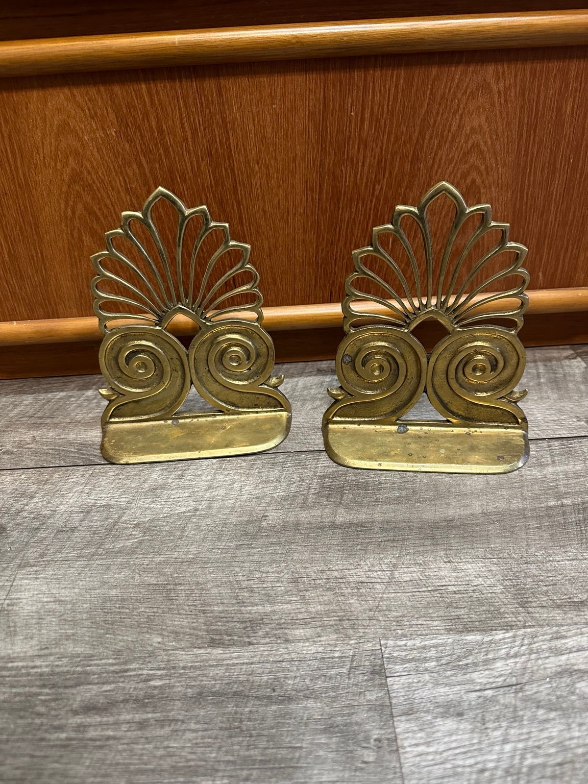 Vintage Brass Bookends Scrolls Shell Design