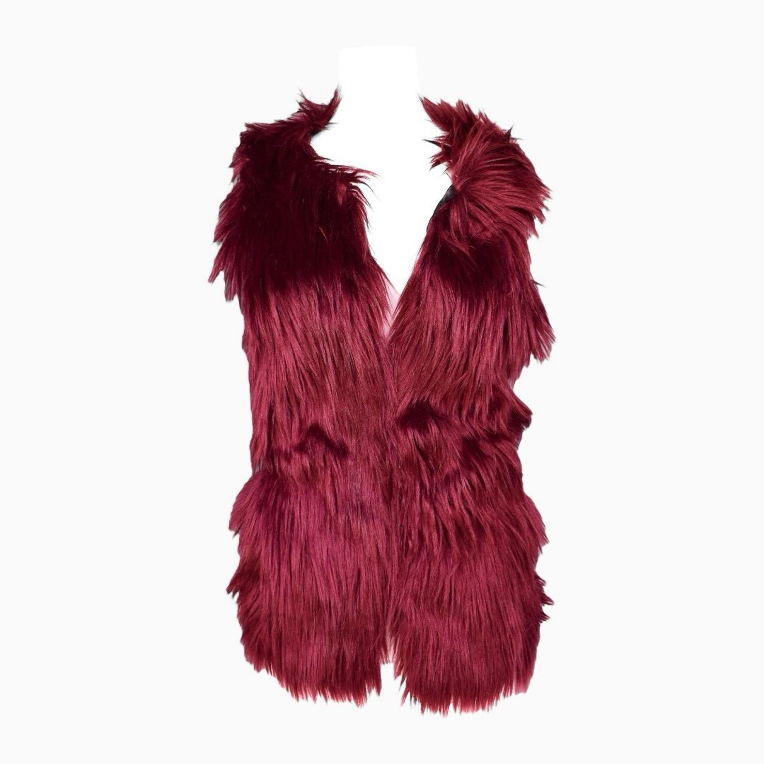 Romeo & Juliet Couture ✦ Burgundy Faux Fur Vest Top