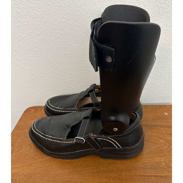 Dr Comfort Women's Diabetic Shoe and Extended Brace Support 10W EUR 40W VN31457