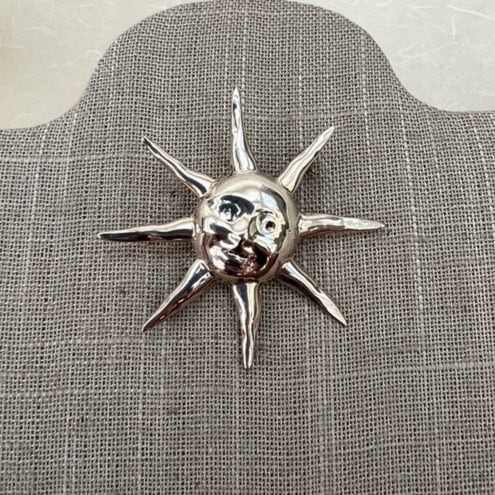 Vintage Sterling Silver Stylized Sun Brooch SP-3181
