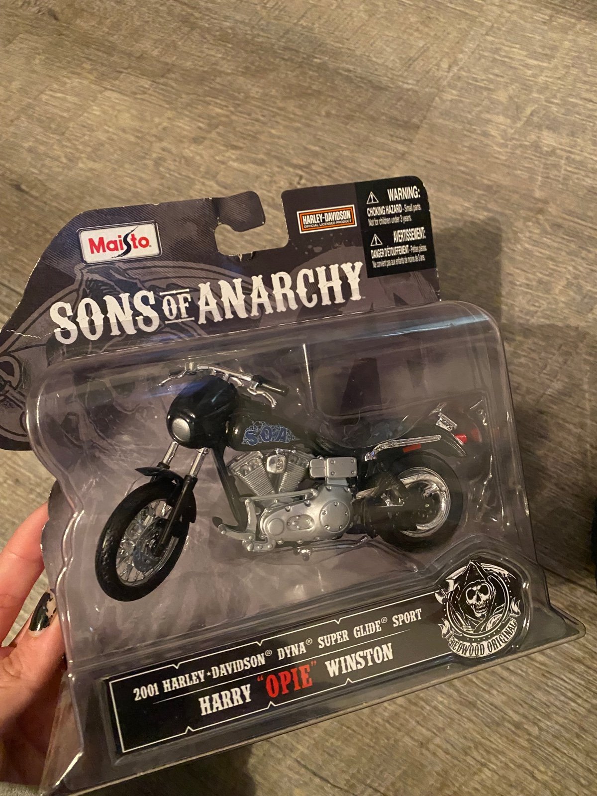 MAISTO SONS OF ANARCHY HARRY OPIE WINSTON 2001 HARLEY DAVIDSON DYNA SS NIB