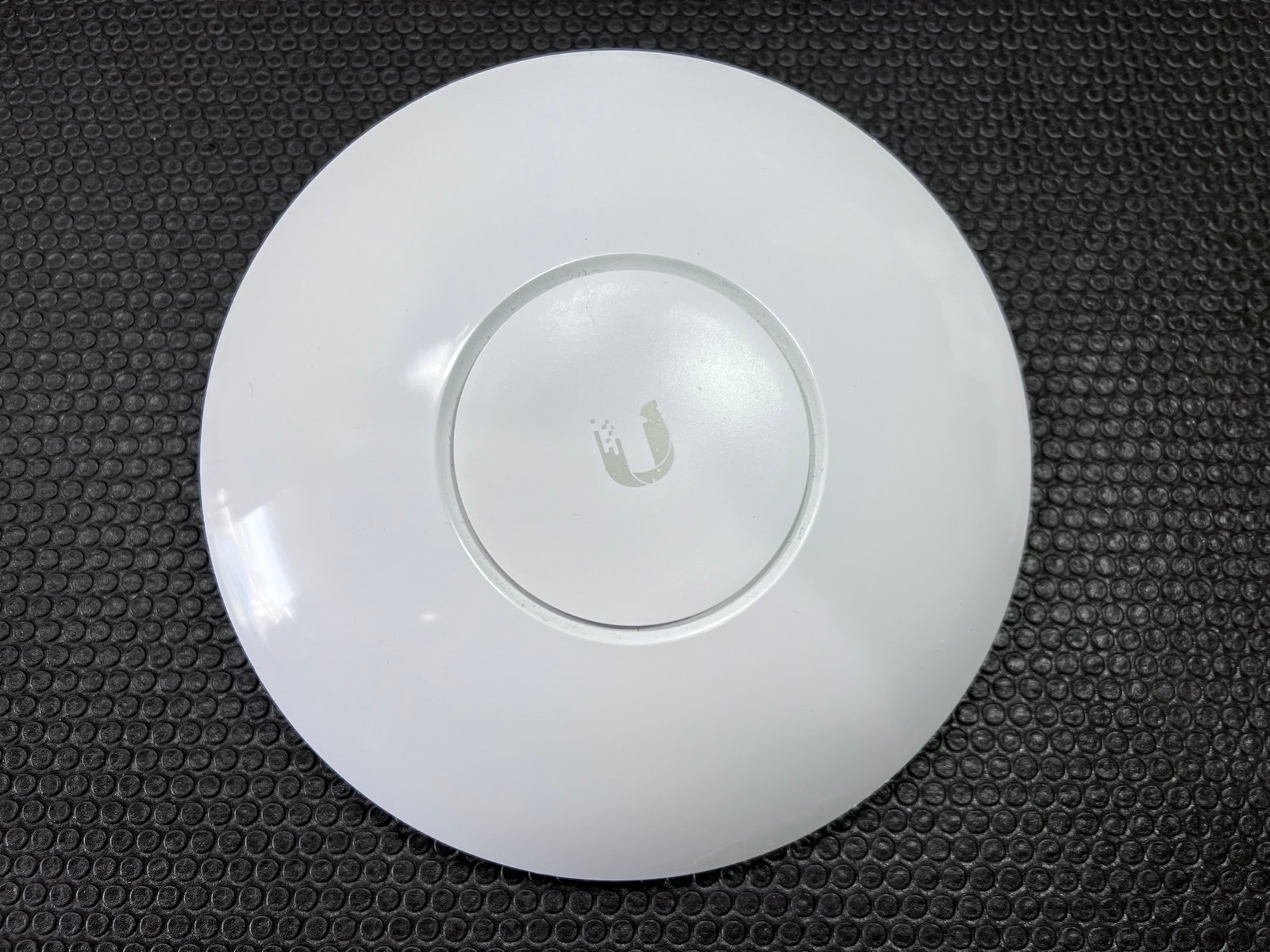 Ubiquiti UniFi UAP-AC-HD Dual-Band Wireless Access Point 802.11ac Wave 2 PoE