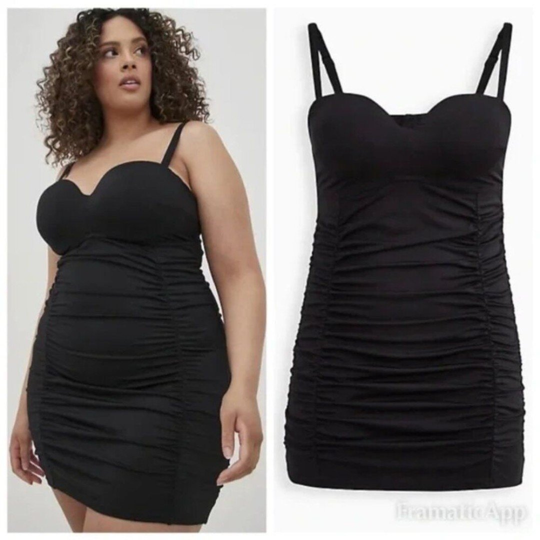TORRID Underwire Ruched Retro Mid-Length Swim Dress Black Size 2 NWT