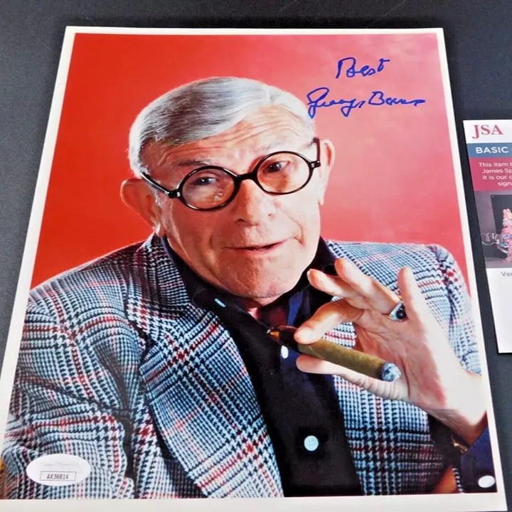 George Burns (D. 1996) Signed / Autographed 8x10 Vintage Photo JSA COA
