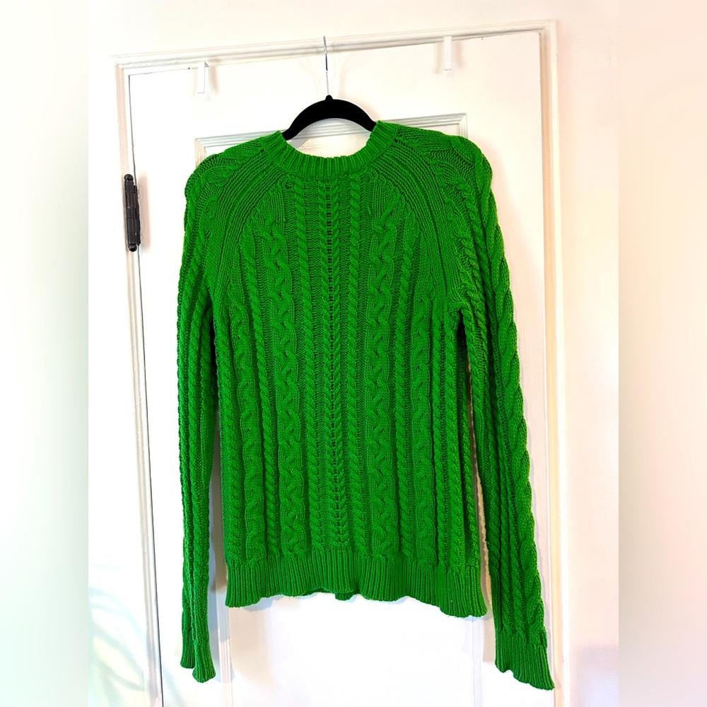 Bright green cable knit sweater. Beautiful condition!