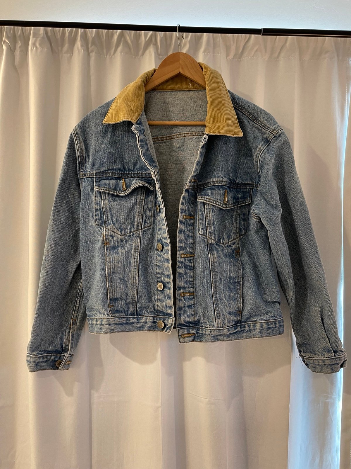 Brandy Melville John Galt Denim Jacket with Brown Collar