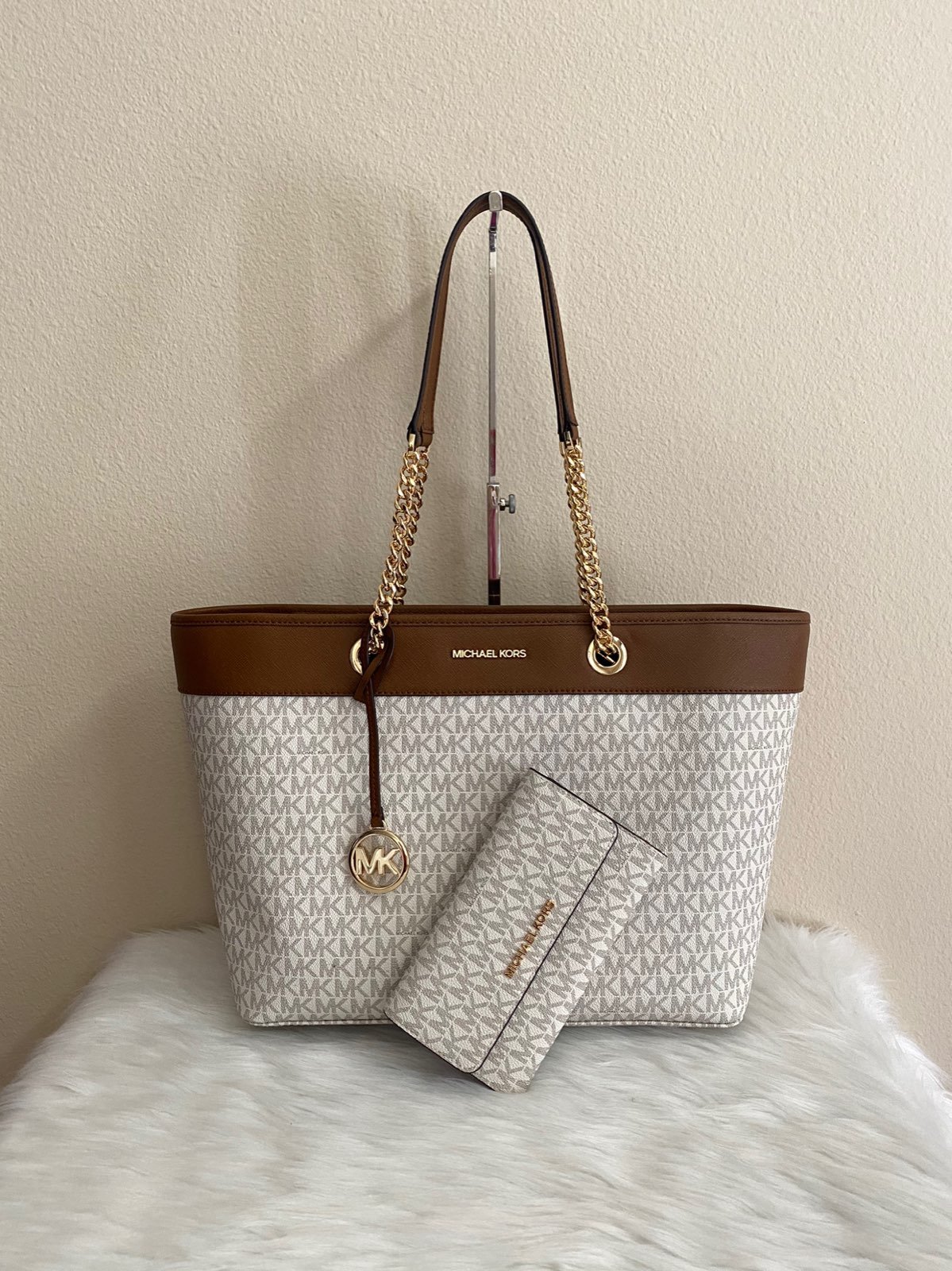 Michael Kors purse and wallet set