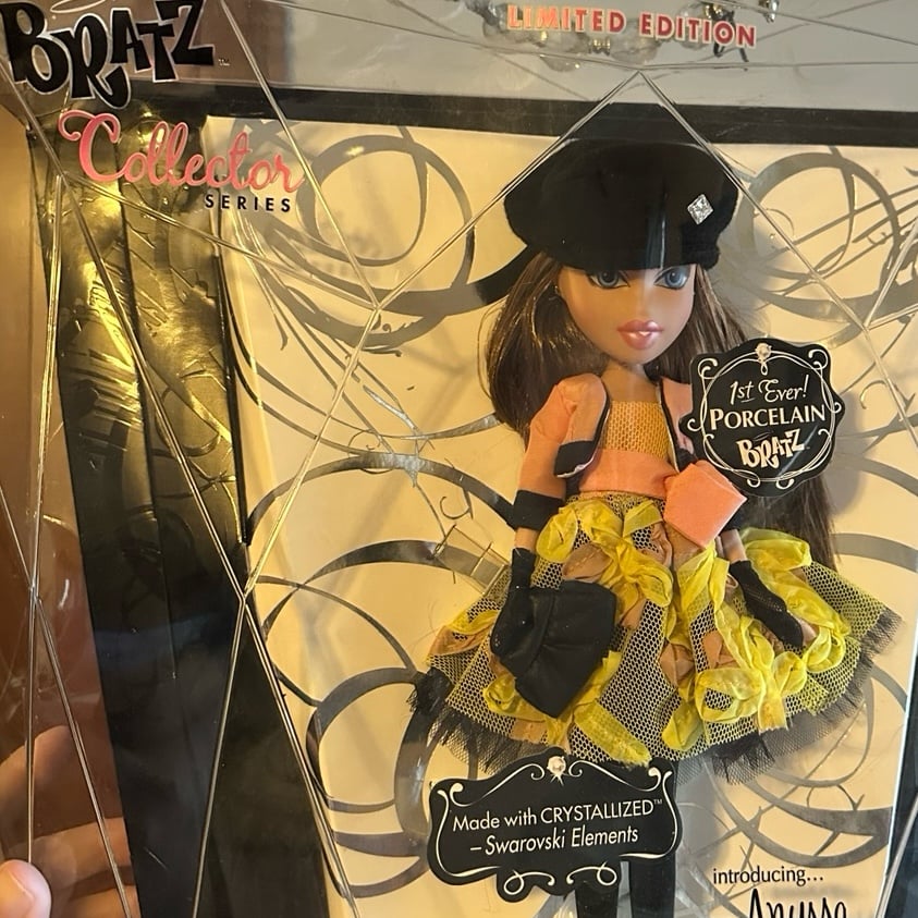 Bratz Couture Collection Porcelain Swarovski Anyssa MGA Collector Series NEW!