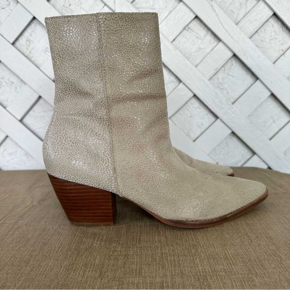 Matisse Women Caty Ivory Mini Leopard Animal Print Western Sleek Boot 8.5
