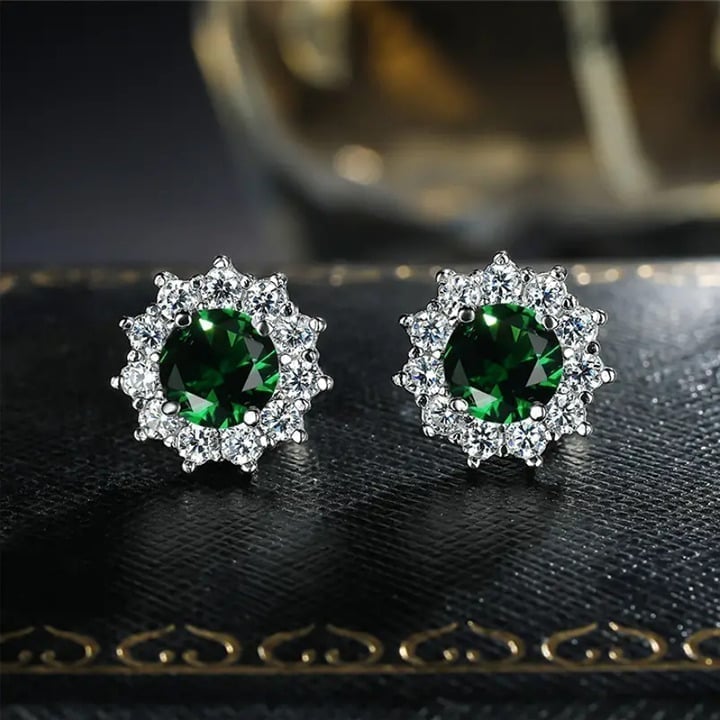 Solid 925 Sterling Silver 2ct Green Emerald Gemstone 1ct Diamond Stud Earrings