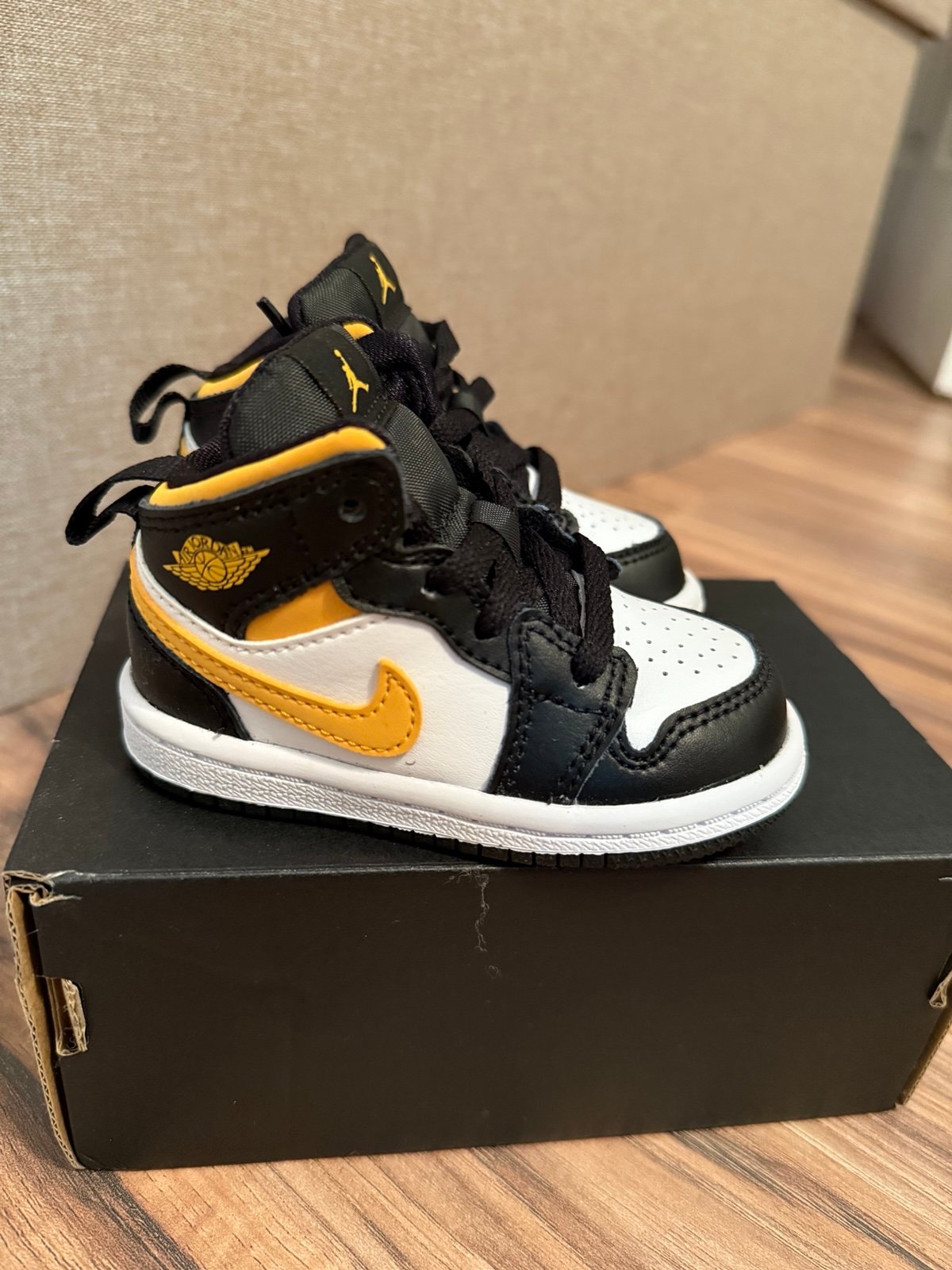 Jordan 1 Mid 4C Toddler sneakers