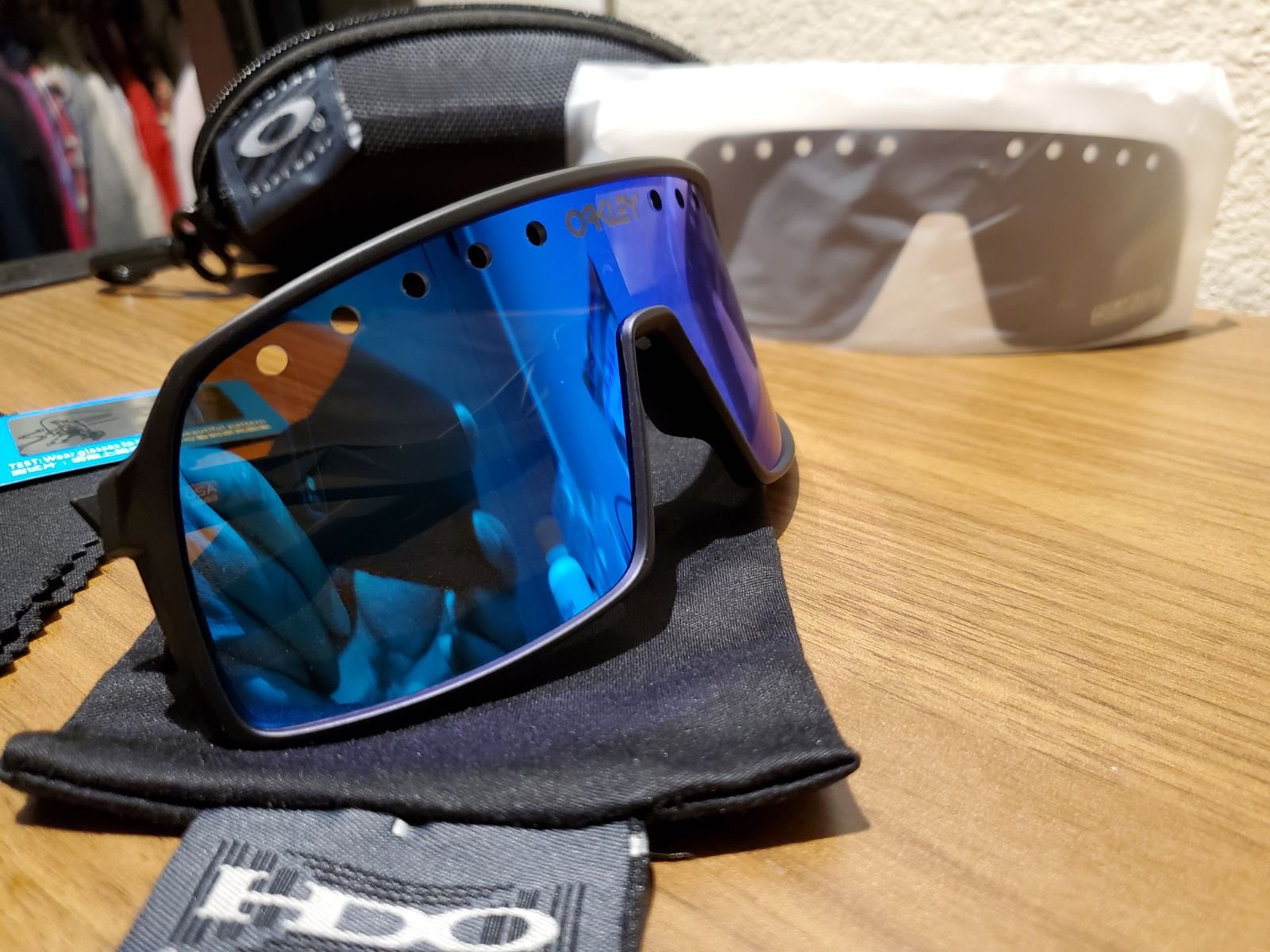 Oakley sutro ciclying sunglasses