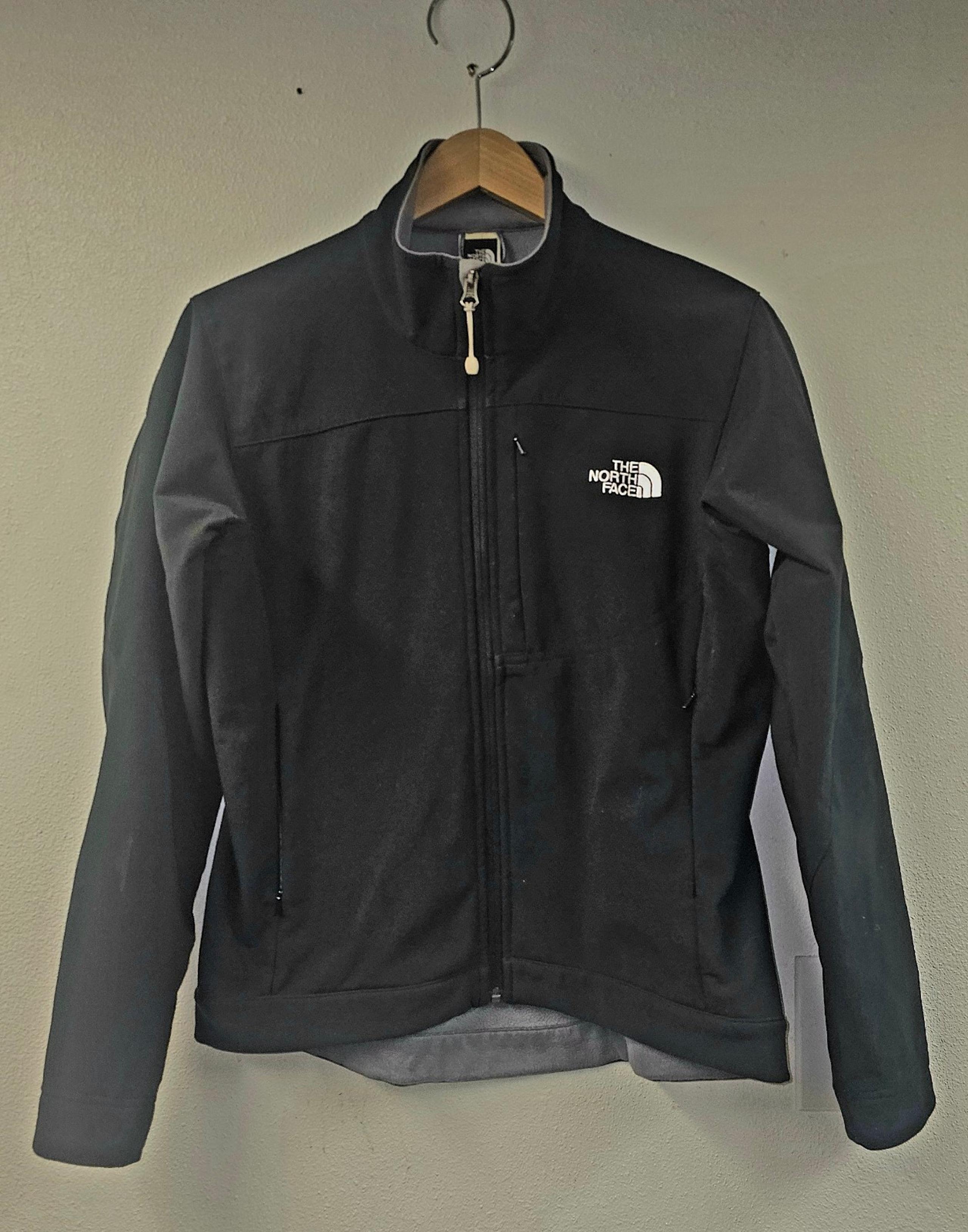 The North Face Apex Womens Black Light Jacket/Spring Jacket