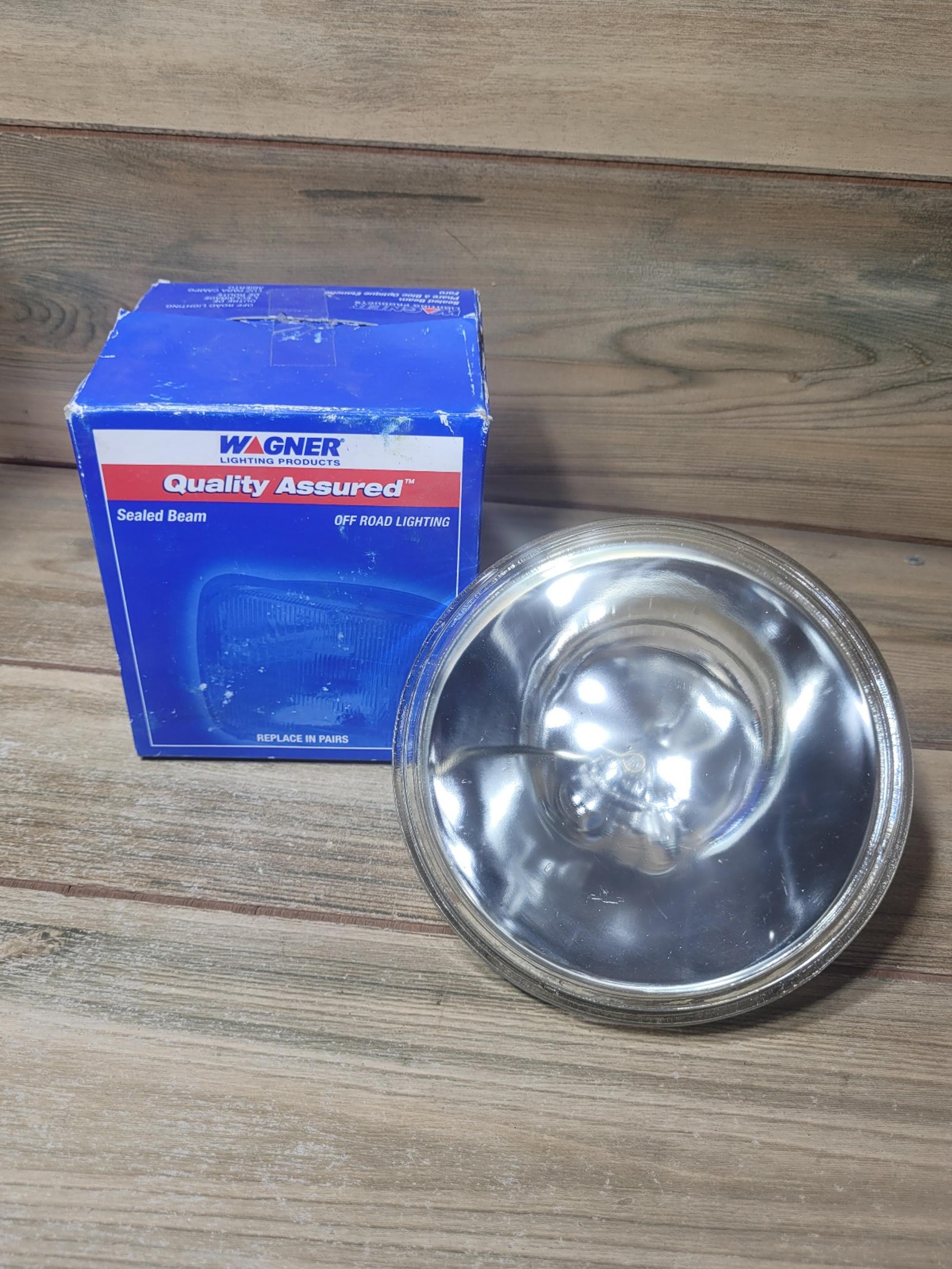 Wagner H7635 Halogen Sealed Beam Headlamp Headlight 12v Round NOS
