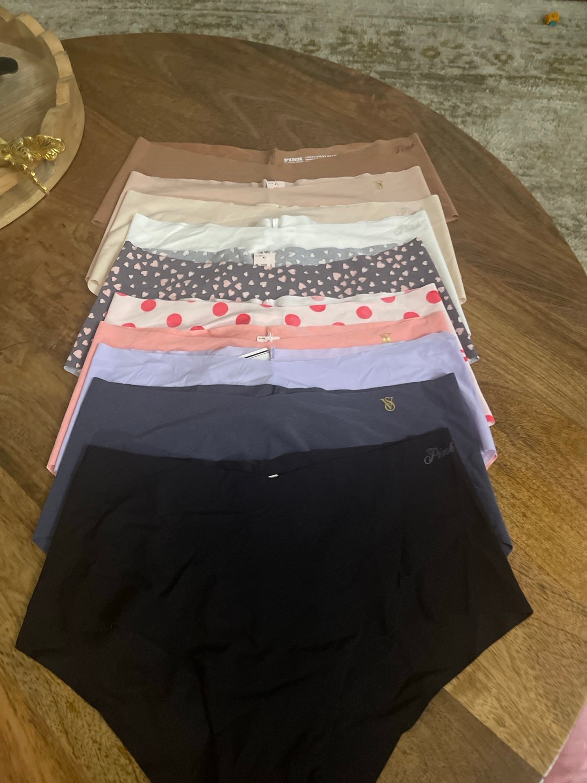 Victoria’s Secret panties M