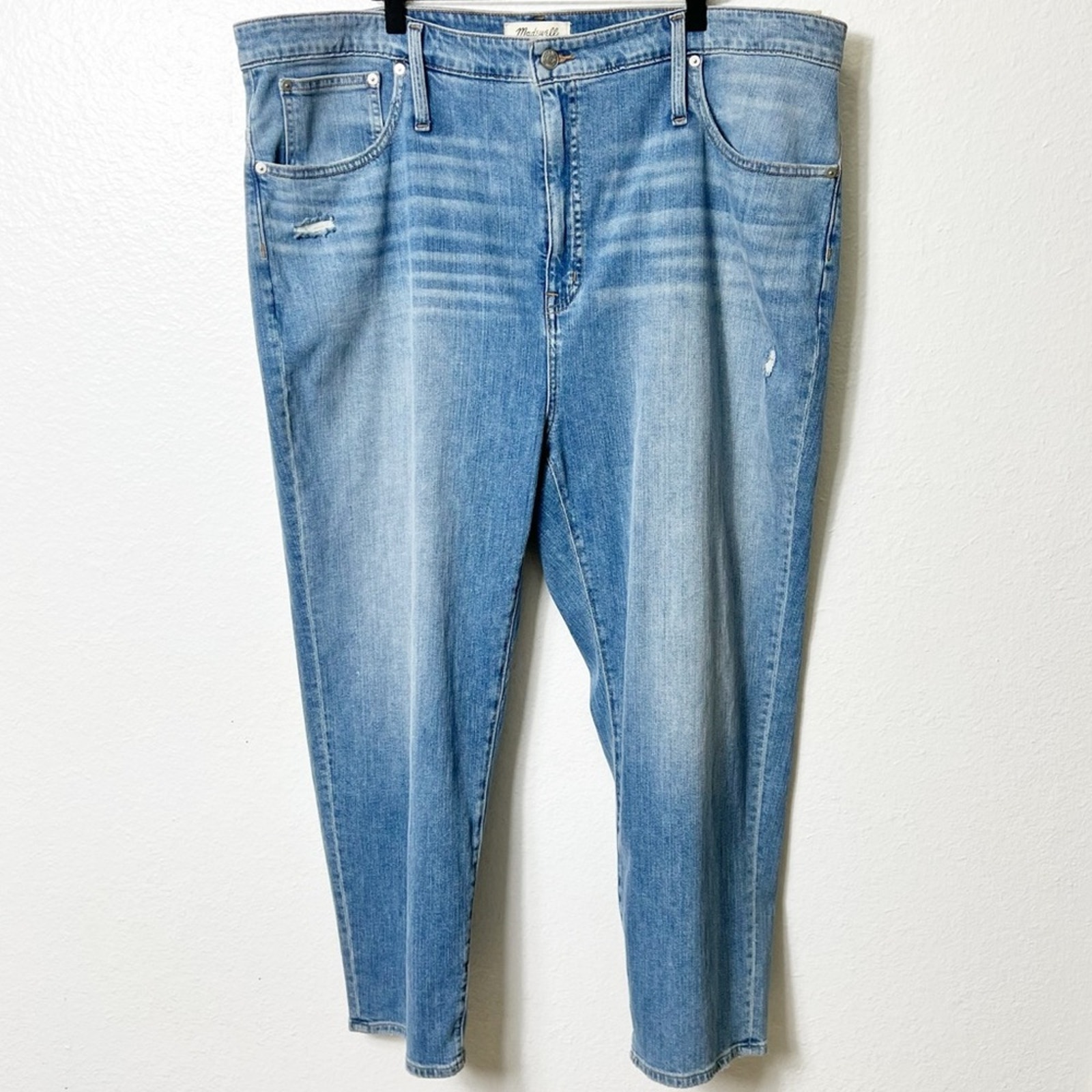 MADEWELLL CLASSIC STRAIGHT BLUE JEANS PLUS SIZE 36 BRAND NEW WITH TAGS