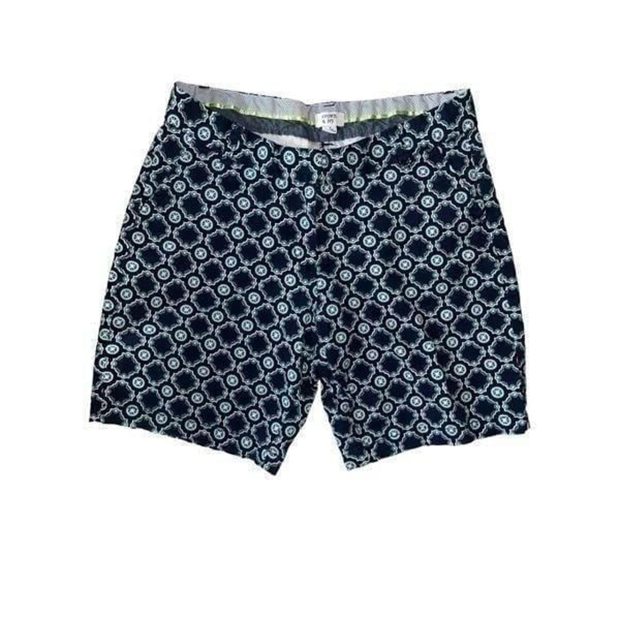 Crown & Ivy navy, green & white shorts 8